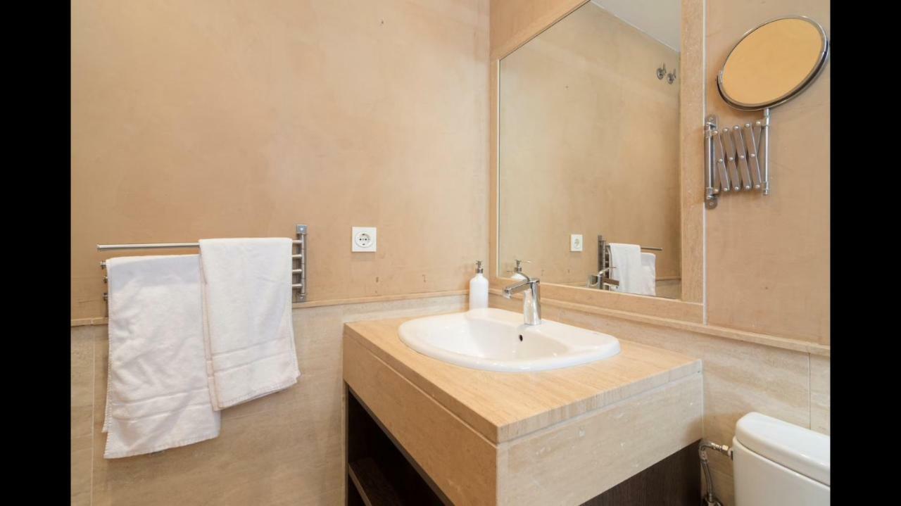 Apartamento Playa Y Piscina 1-2 Personas مالقة المظهر الخارجي الصورة