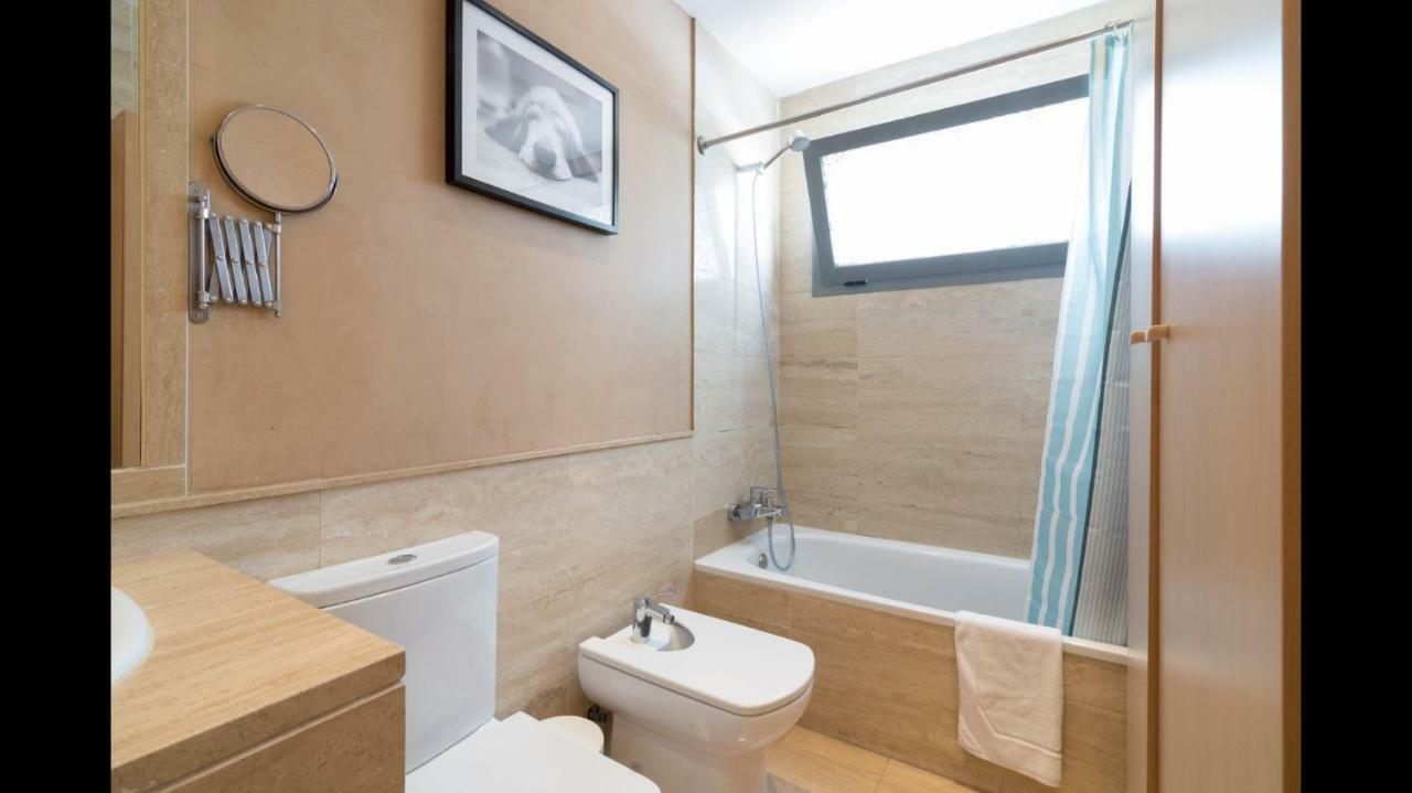 Apartamento Playa Y Piscina 1-2 Personas مالقة المظهر الخارجي الصورة